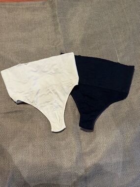 Seamless Women's  High-Waist thongs  Tummy Control 2-Pack - White & Black